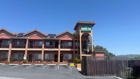 Valley Inn Watsonville - Front View