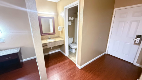 Valley Inn Watsonville - Bathroom